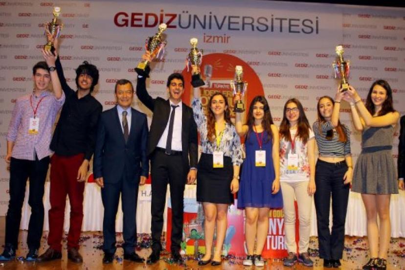  Geleceğin liderleri kürsüye çıktı, fikirleriyle yarıştı