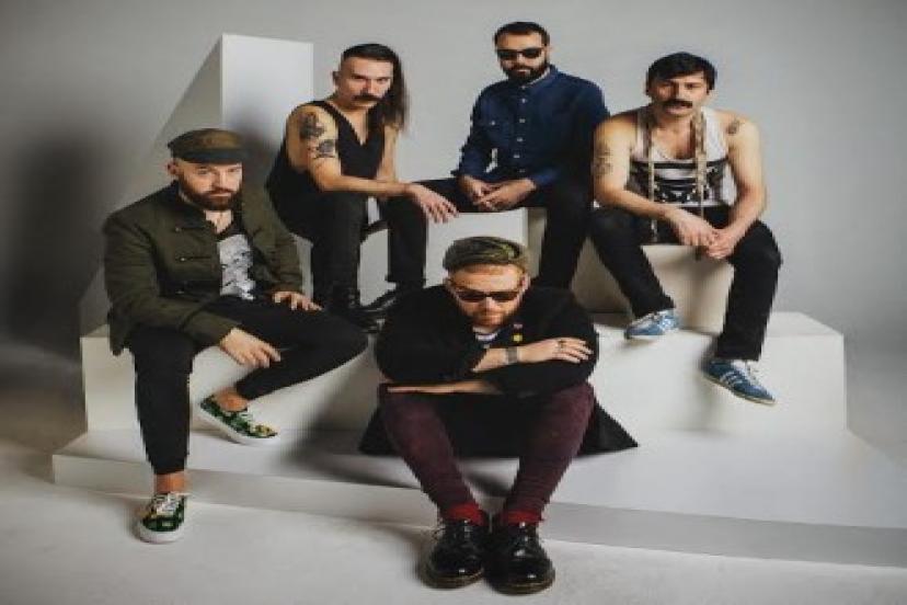  Gençlik ne  derse o