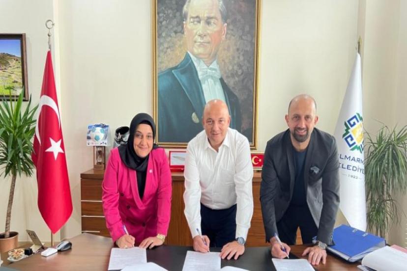 Gölmarmara Belediyesi ile Hizmet İş Sendikası Arasında Toplu İş Sözleşmesi İmzalandı