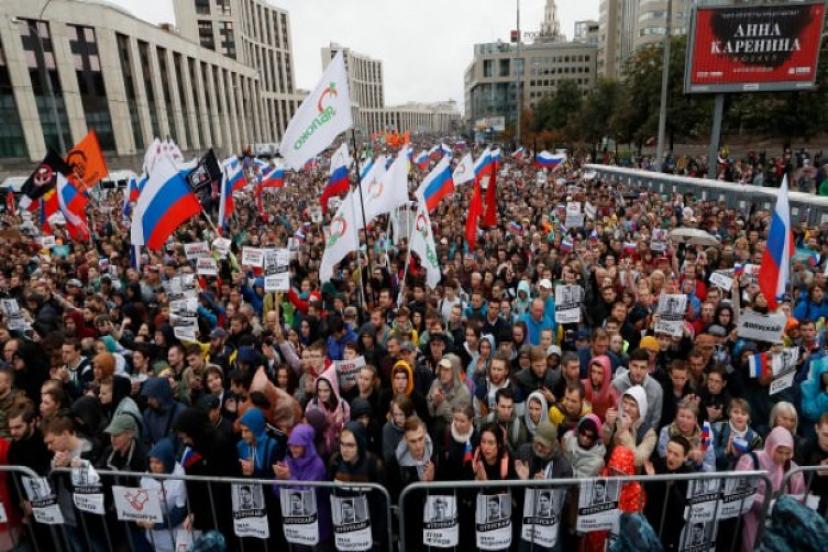 Gösterileri Destekleyen ve Kışkırtan Google’a Rusya'dan Sert Uyarı