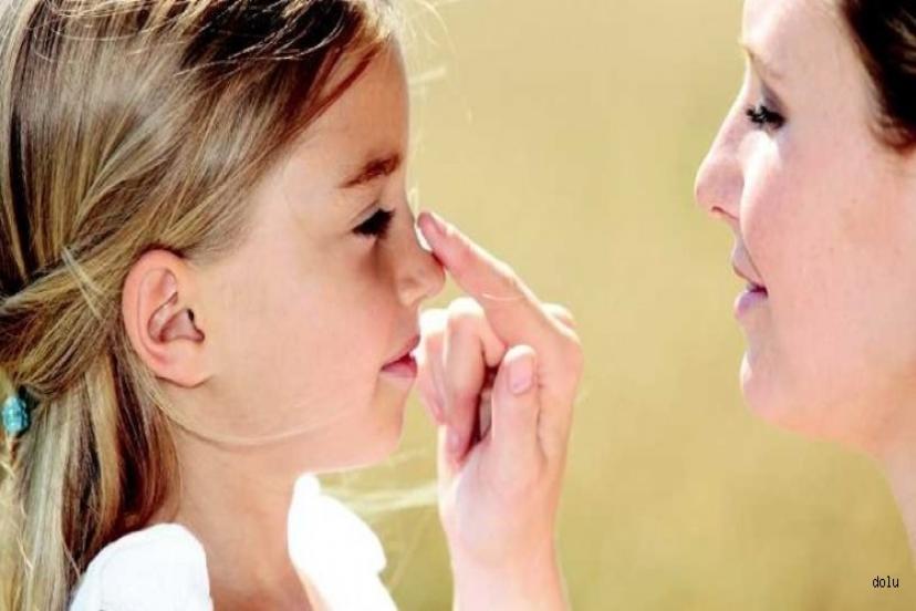 Güneş Kremindeki Kimyasallar 'Kana Karışıyor'