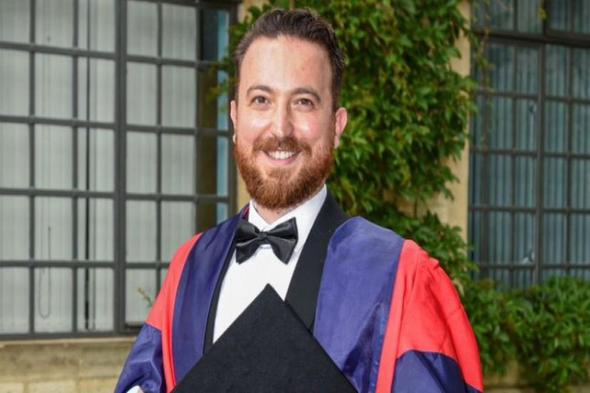 Hayallerini susturmadı, Oxford’da başardı