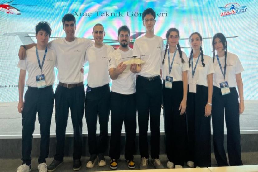 Helikopterle ödüle uçtular