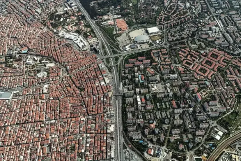 İki farklı İstanbul şehirleşmesi! Arada sadece yol var