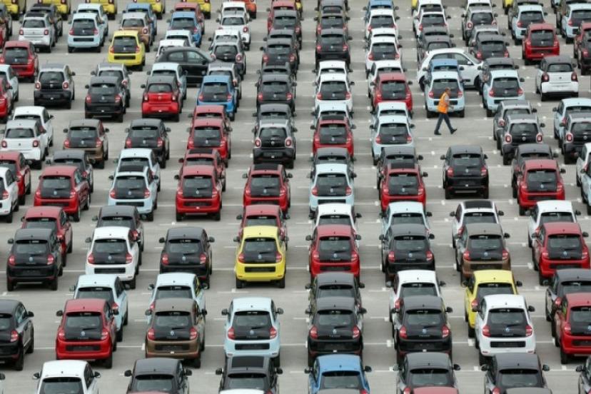 İkinci El otomobillerde Fiyatlar Cep Yakıyor