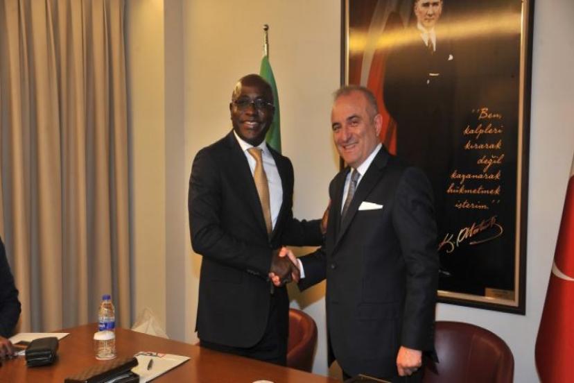 İş İnsanı Muzaffer Tağıl, İzmir Gabon Fahri Konsolosu Oldu