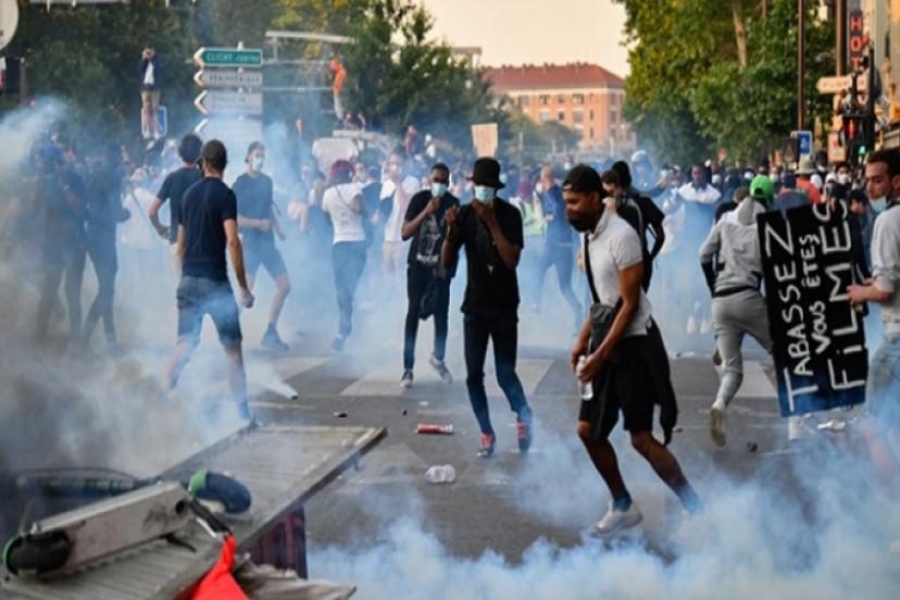 İsyan ABD'den Sonra Avrupa'ya Sıçradı; Paris'te Meydan Savaşları