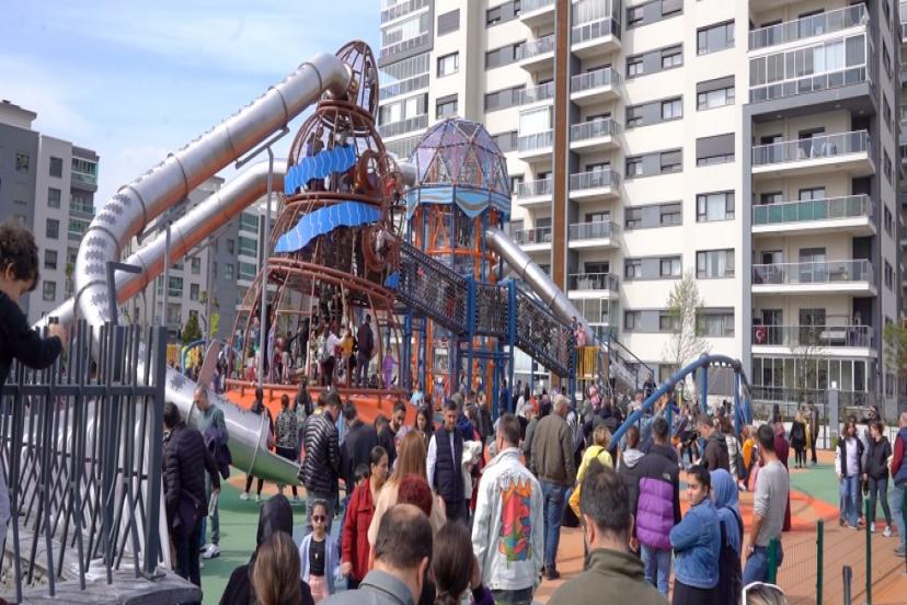 İzmir, Bayram Tatilinde Menemen'de Buluştu
