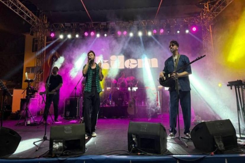 İzmir'de Festival Açılışı İkilem'den!