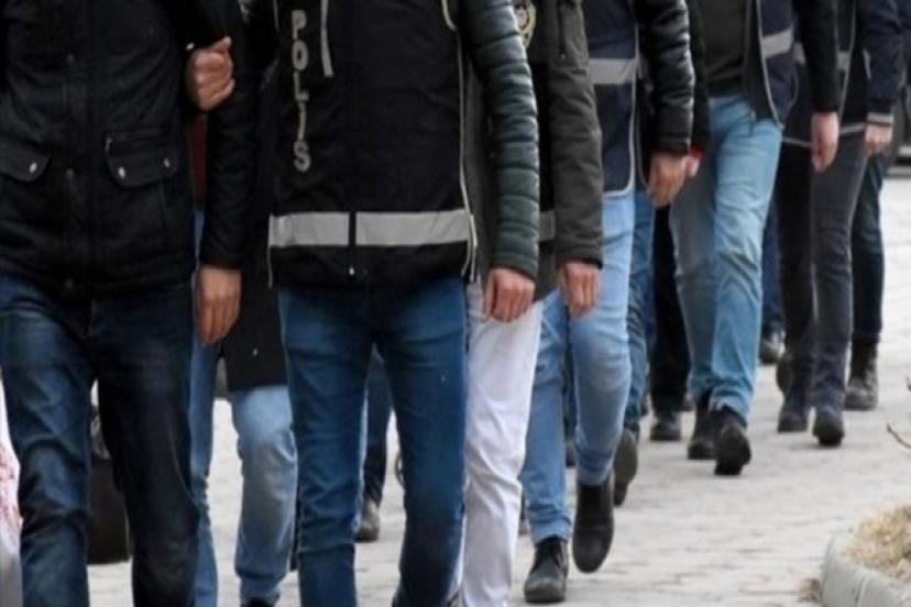 İzmir'de FETÖ Operasyonu! Çok Sayıda Gözaltı Var