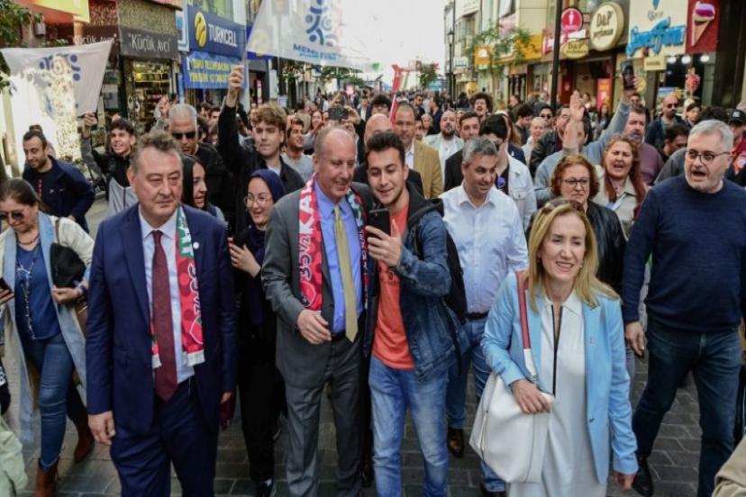 İzmir'de Muharrem İnce Rüzgarı Esti
