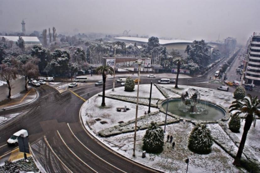 İzmir'de etkili Kar Yağışı Nedeniyle Okullar Tatil!