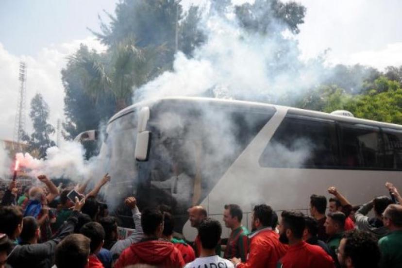 İzmir Derbisinde Gülen Taraf Göztepe Oldu