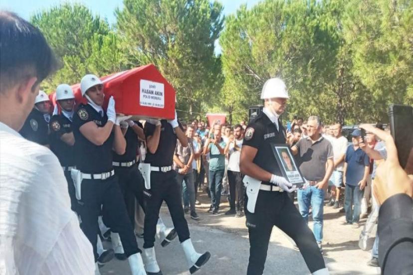 İzmir’in şehitlerine veda