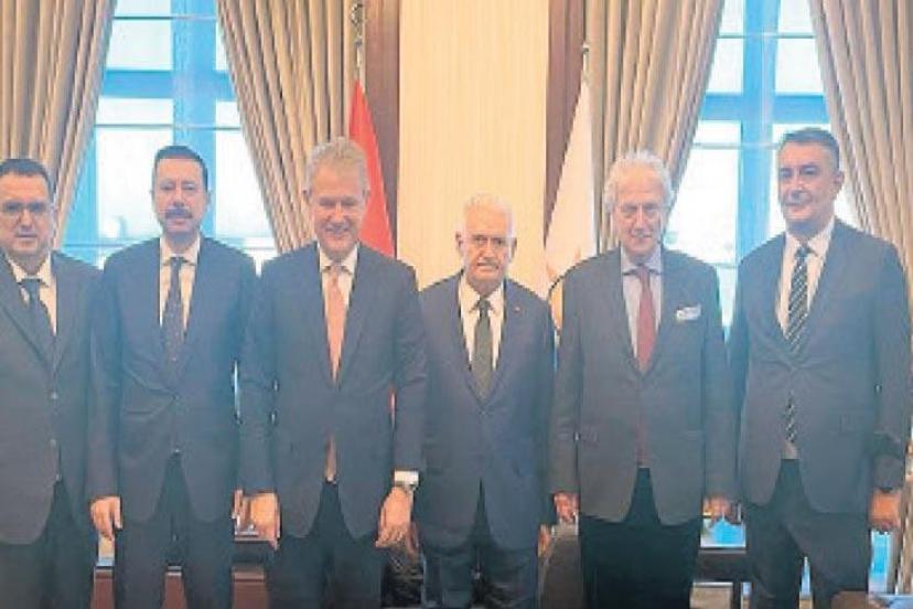 İzmir iş dünyasından kur garantili ihracat talebi