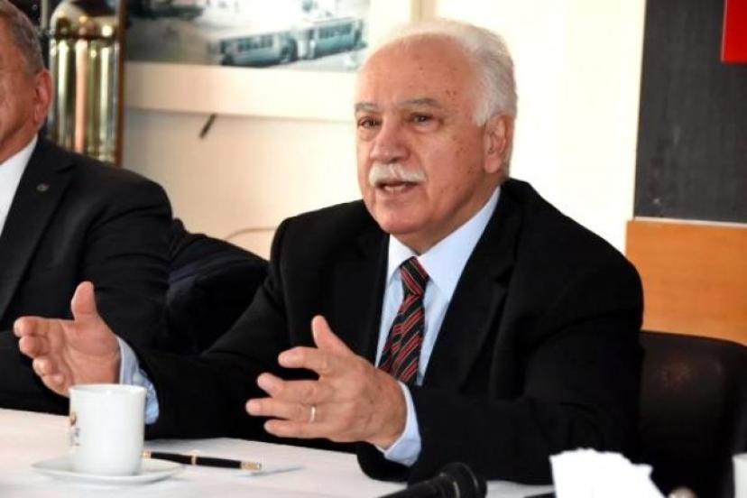 İzmir Medya Platformu İle Buluşan Perinçek'ten Çarpıcı Açıklamalar: Türkiye PKK'yı Bitirmek İçin Tarihi Fırsat Yakaladı