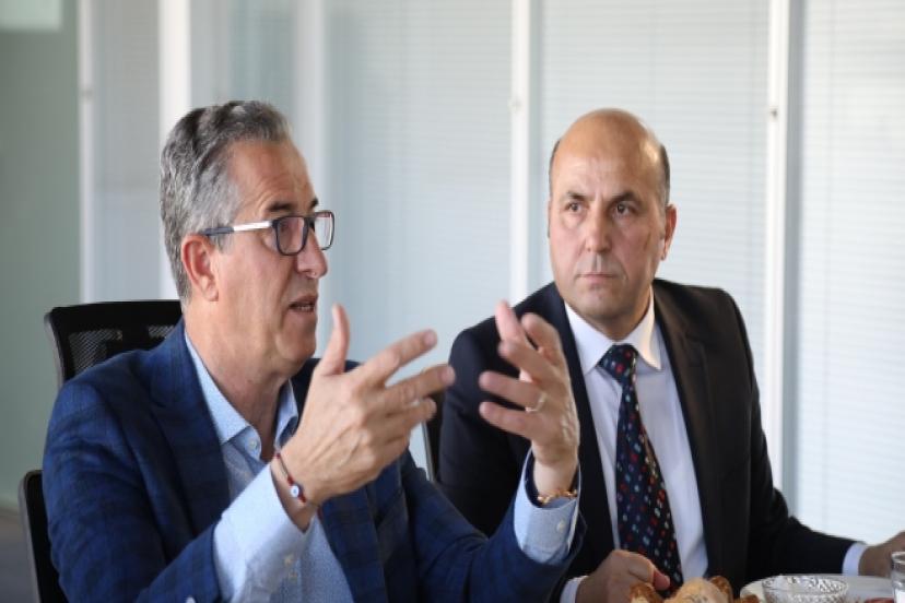 İzmir Medya Platformu Temsilcileriyle Buluşan Halil Arda’dan Çarpıcı Açıklamalar: Alevi Provokasyonuna Aleviler Bile İnanmadı