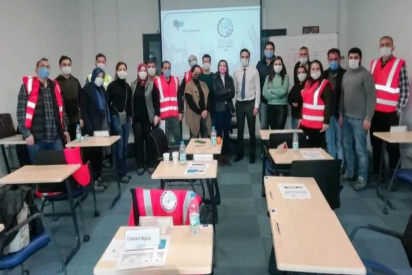 İzmir Model Fabrika İlk Meyvelerini Verdi