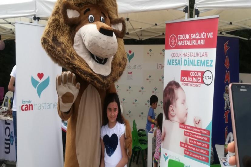 İzmir Özel Can Hastanesi Çocukları Sevindirdi