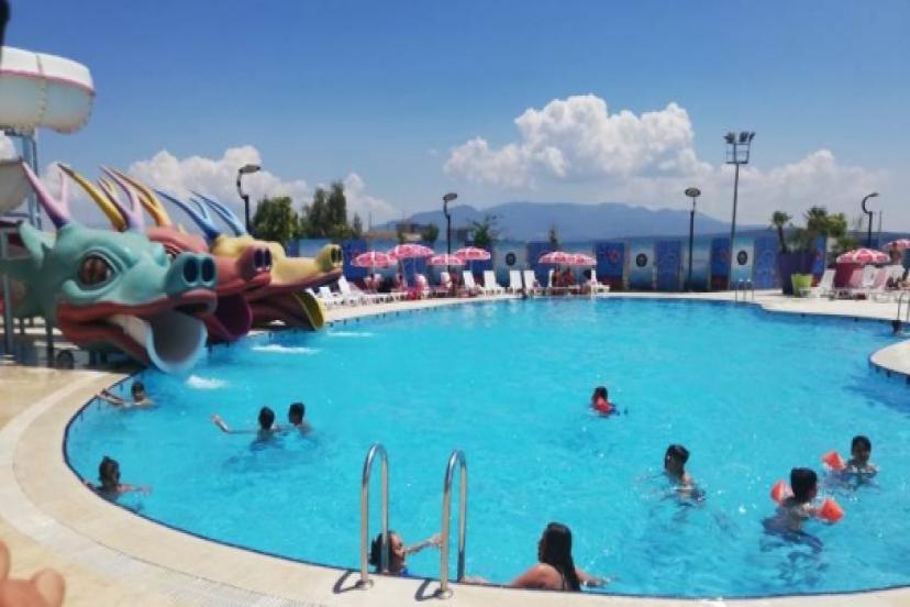 İzmirliler Aqua Yaşam'a yoğun ilgi gösterdi