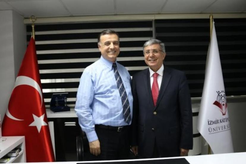 Kâtip Çelebi Diş Fakültesinde işlerde, dişlerde yolunda