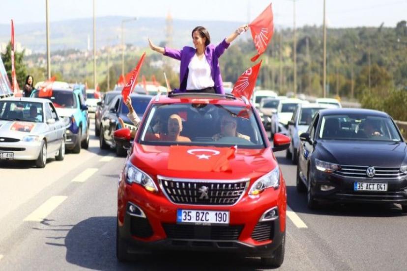 Karabağlar’da Helil Kınay için kilometrelerce konvoy