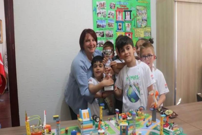 Karaburun’un Ödüllü Bilim Kahramanları:Takım MİMAS