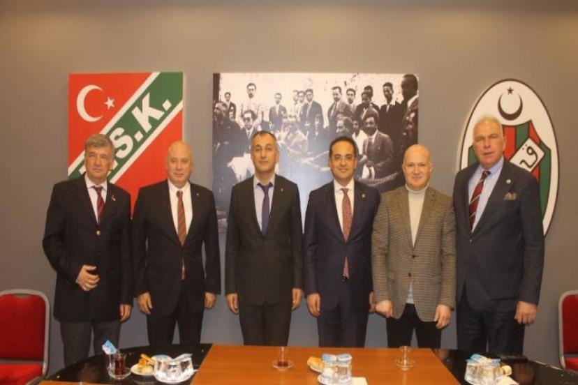 Karşıyaka’da ‘Olgun Atila’ya Sevgi Seli