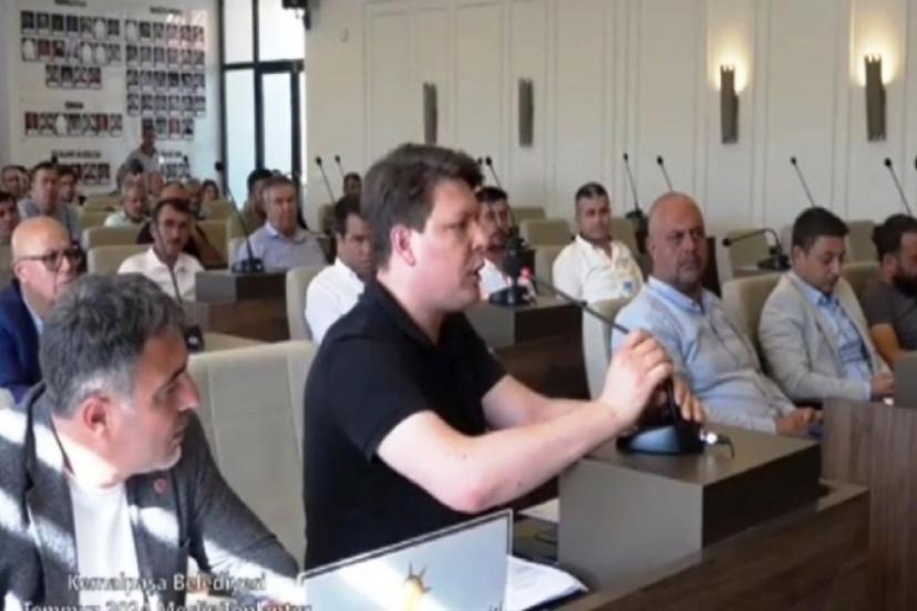 Kemalpaşa’daki Binali Yıldırım Millet Bahçesi’nin adının değiştirilmesine AK Parti’den tepki