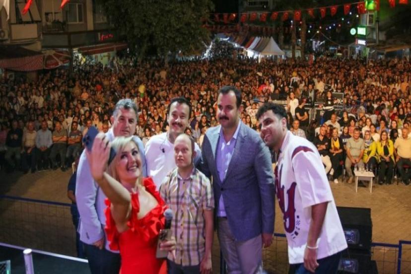 Kınık Hasat Festivali Coşkuyla Başladı