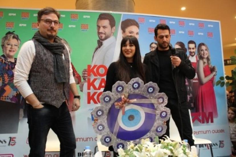 Kocan Kadar Konuş Filminin İzmir Galası