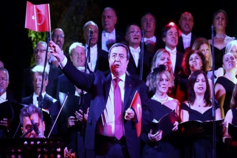 Konak’ta 100. yıl coşkusu sürüyor