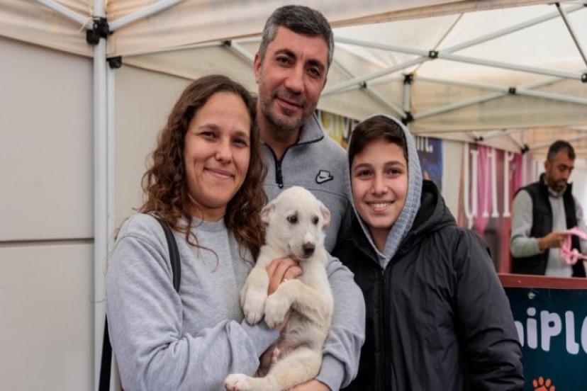 Konak’tan patili dostları sahiplendirme etkinliği: Yeni yıla sıcak yuvalarında girecekler