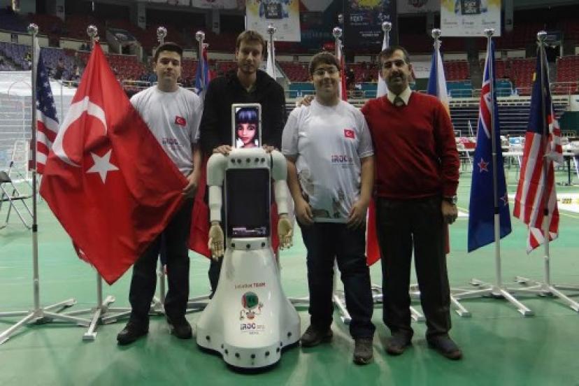 Konuşan İnsansı robot Lale’nin Ünü Sınırları Aştı