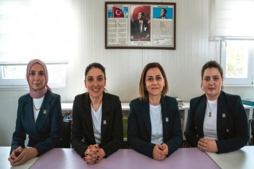 KRK Holding Ülkem Okuyor Derneği’nin Hatay’da açtığı 20. kütüphane için dernekle iş birliği yaptı