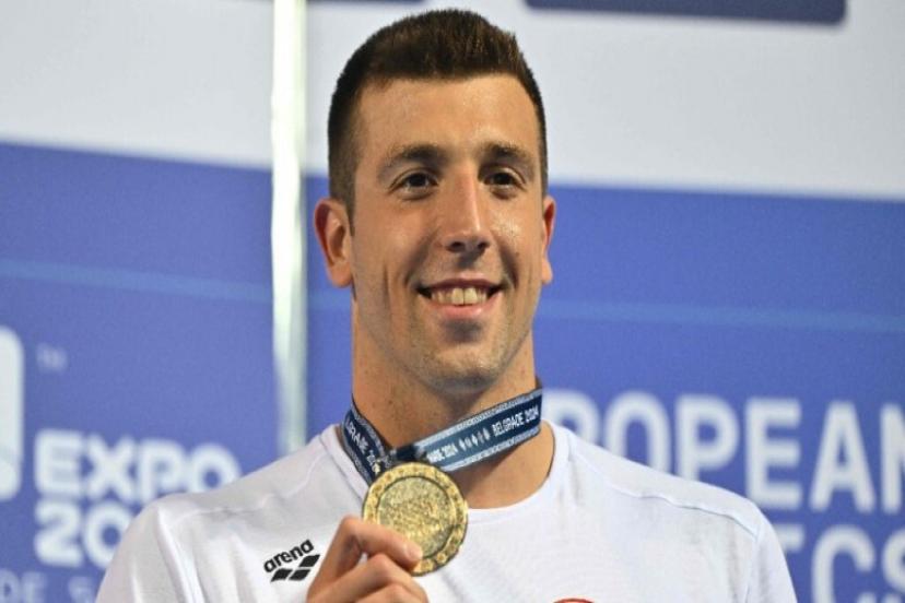 Kulaç attı, Avrupa’yı salladı