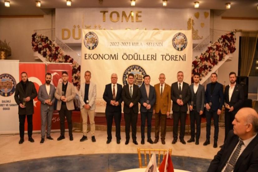 Kulalı ve Selendili 101 iş insanına ödül