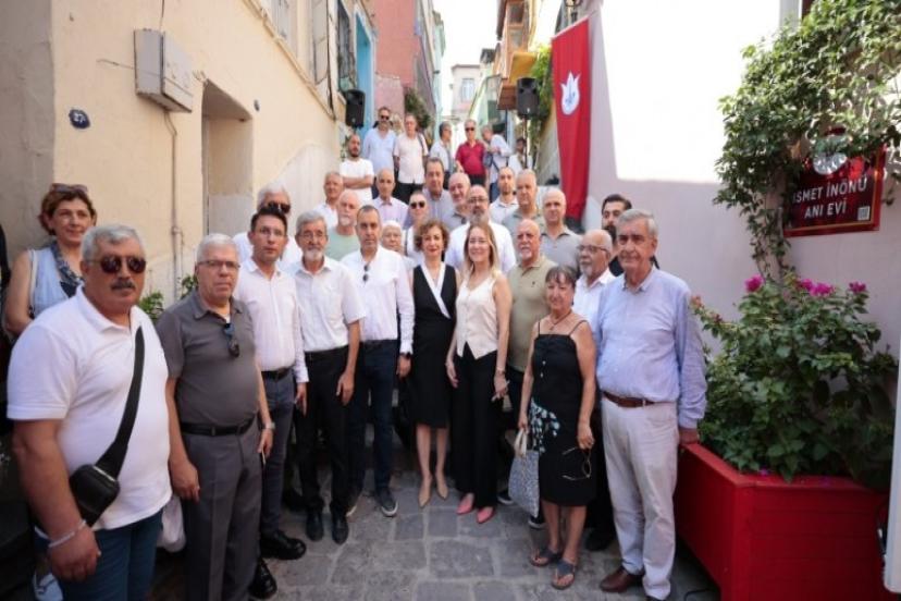 Lozan Barış Antlaşması’nın 102. yılı Konak’ta kutlandı