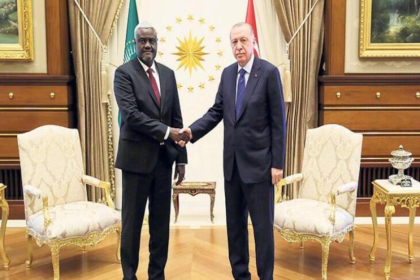 Erdoğan Afrika Birliği Komisyonu Başkanı Mahamat’ı kabul etti