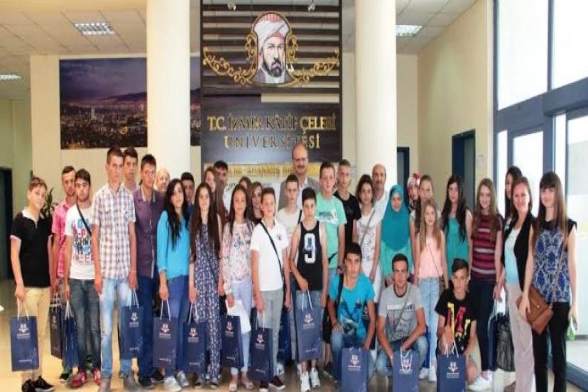 Makedonyalı Öğrencilerden İKÇÜ Ziyareti
