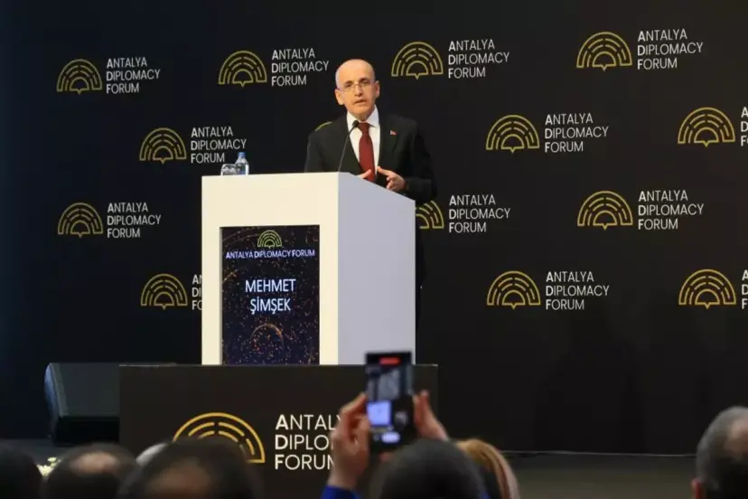 Mehmet Şimşek: Enflasyon düşüyor, düşecek