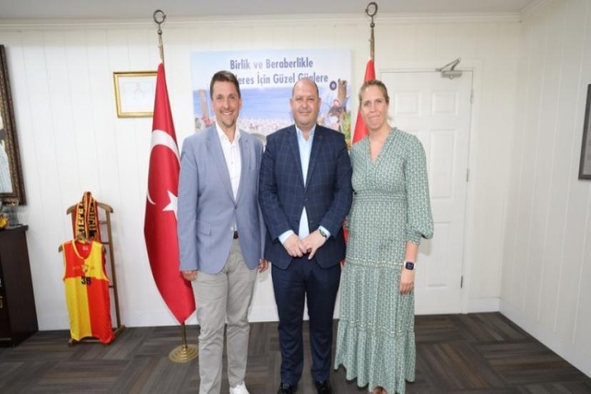 Menderes’e Kardeş Belediye Ziyareti