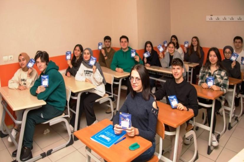 Menemen'de eğitime dijital destek!