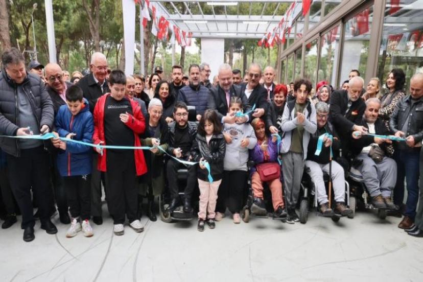 Menemen’de ‘Özel’ sergi