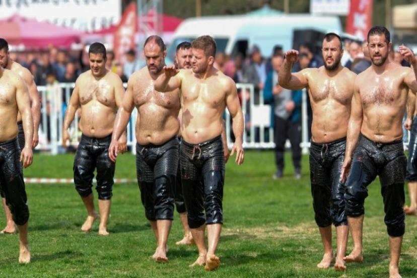 Menemen’de Pehlivanlar Geçidi