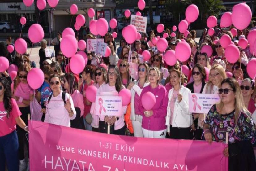 Menemenli kadınlardan pembe yürüyüş!