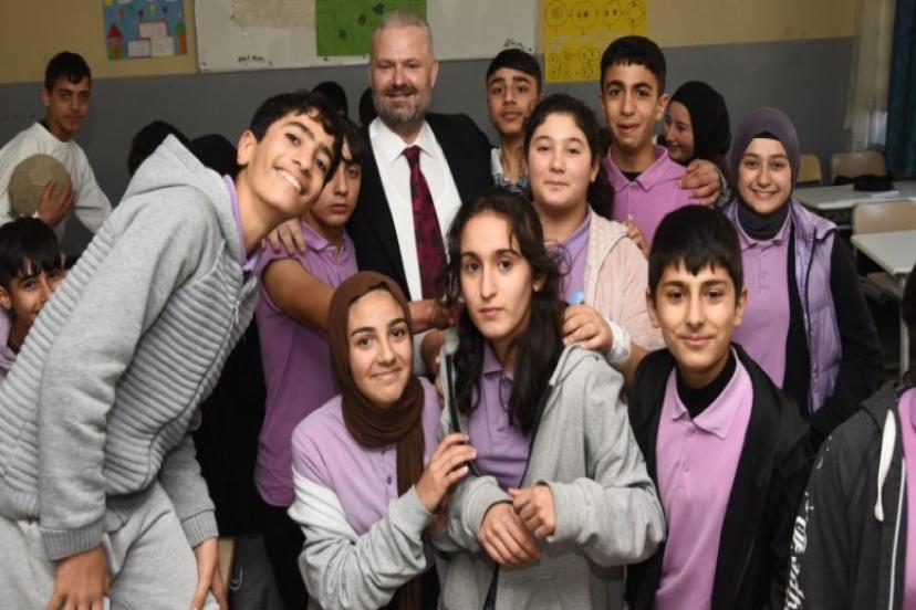 Menemenli Öğrencilere Özel Ders Gibi Dijital Destek