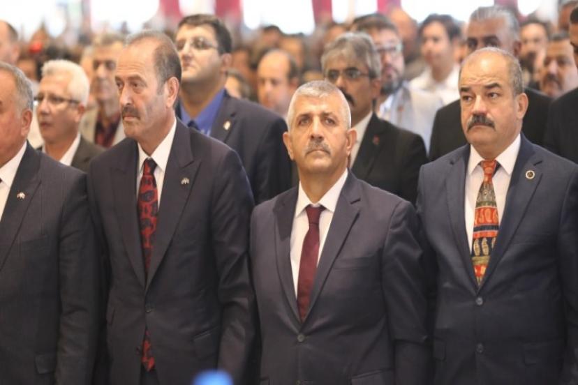 MHP’den İzmir’de Gövde Gösterisi