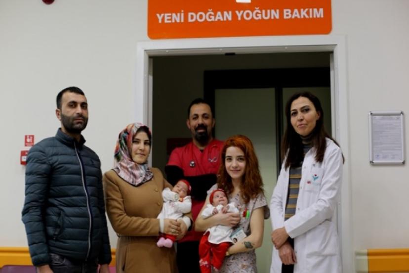 Mucizenin adı Rana!İki Ameliyat Geçiren Rana Bebek, İkiz Kardeşine Kavuştu