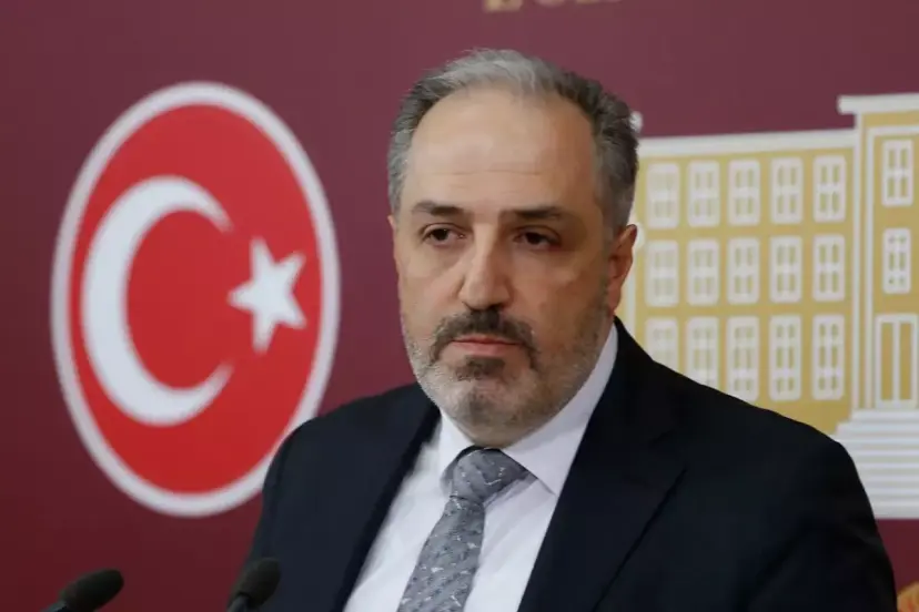 Mustafa Yeneroğlu, DEVA Partisi'nden istifa etti